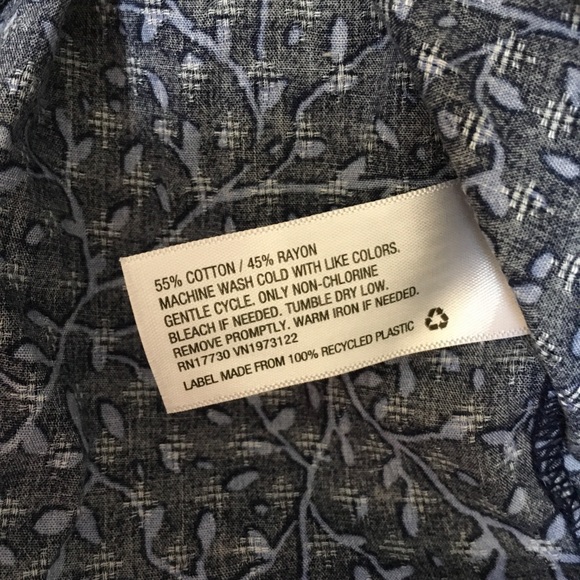 Women's Leaf Print Balloon Ruffle Dress NWT - Picture 3 of 5